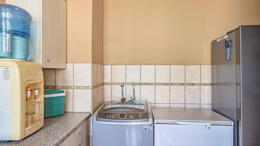 3 Bedroom Property for Sale in Safari Gardens North West